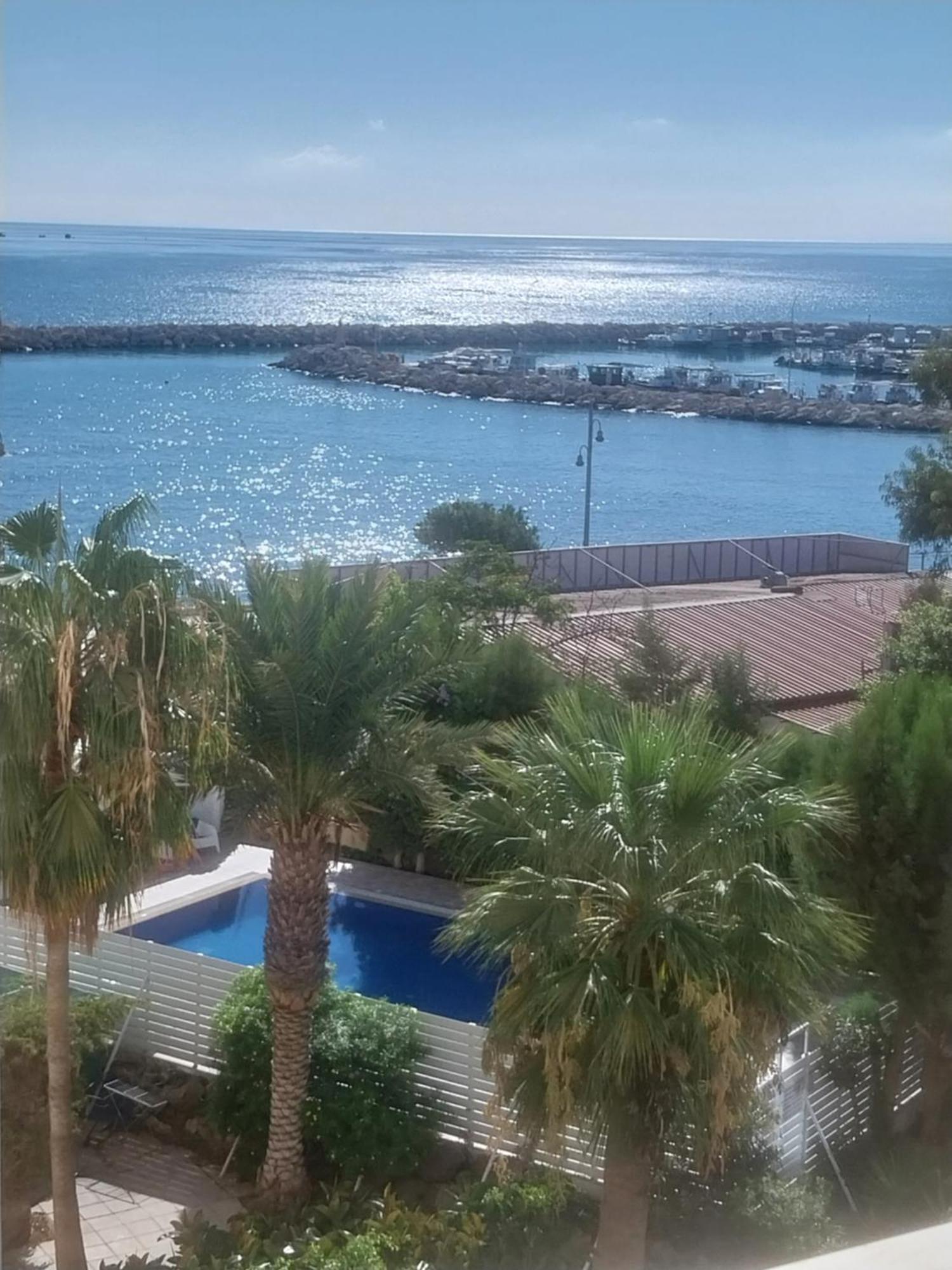 Mikis'S Seagate Studio Aprt. Larnaca Buitenkant foto